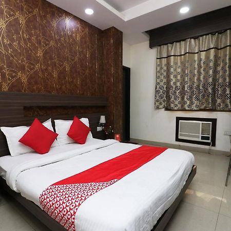 Oyo 18753 Hotel Glance Inn New Delhi Exterior foto