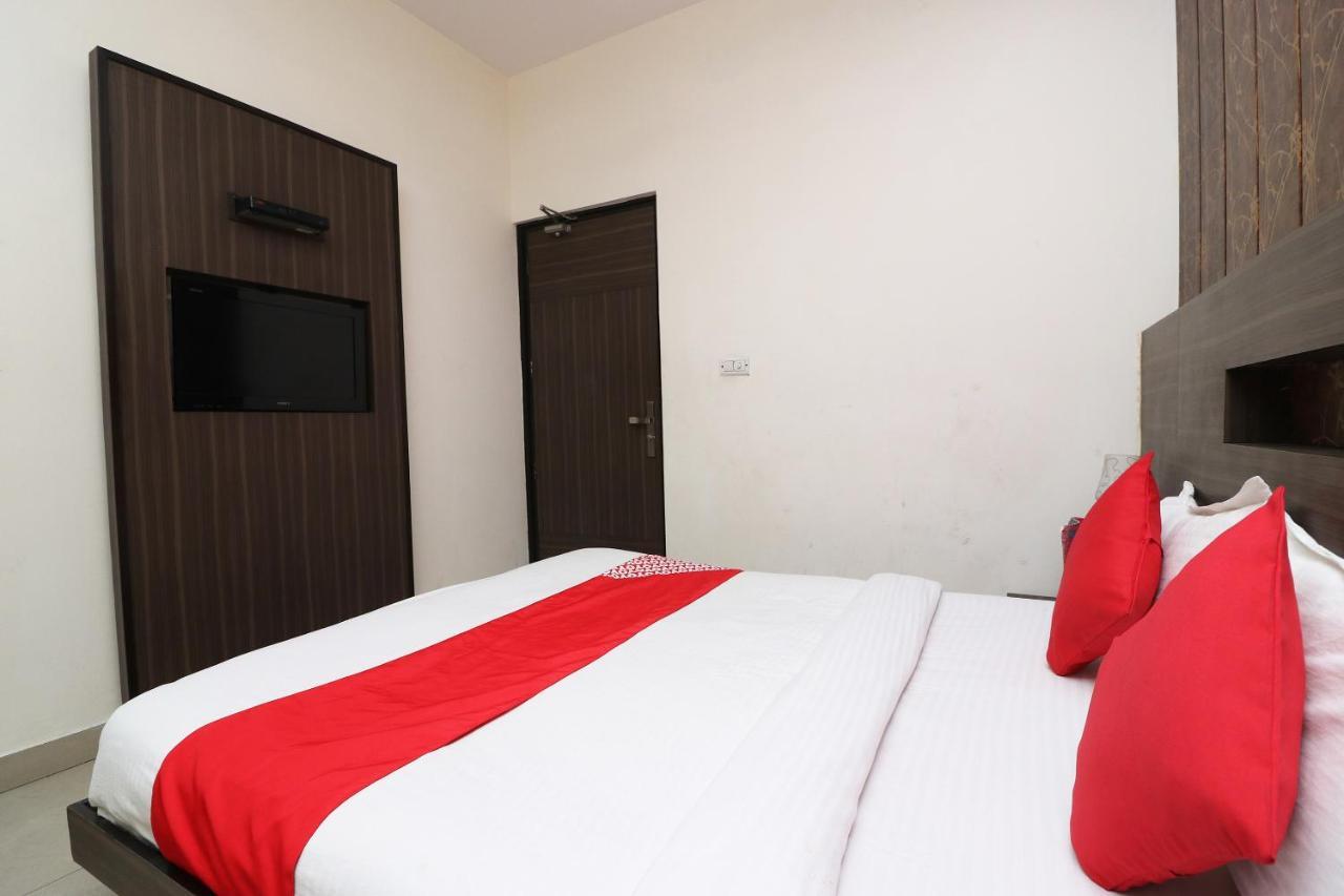Oyo 18753 Hotel Glance Inn New Delhi Exterior foto