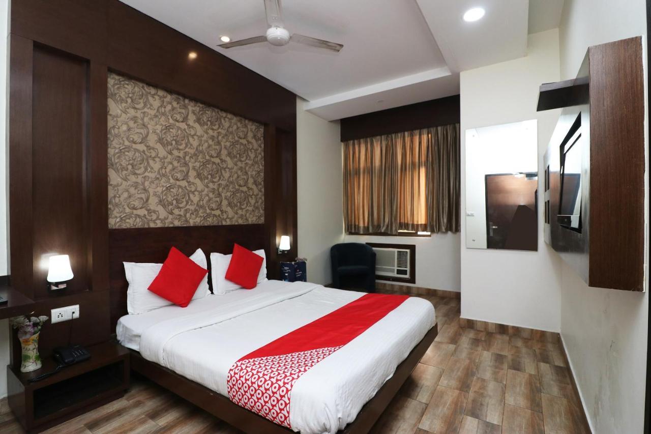 Oyo 18753 Hotel Glance Inn New Delhi Exterior foto