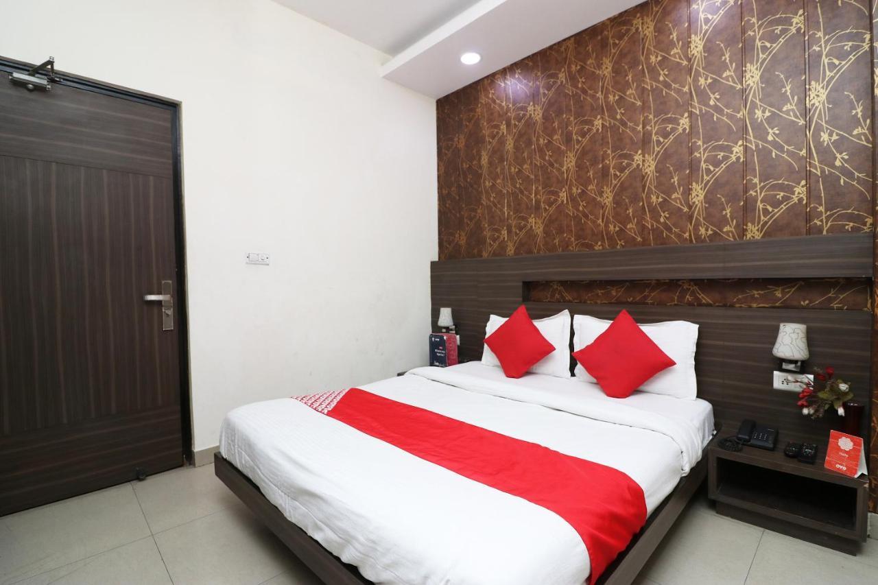 Oyo 18753 Hotel Glance Inn New Delhi Exterior foto