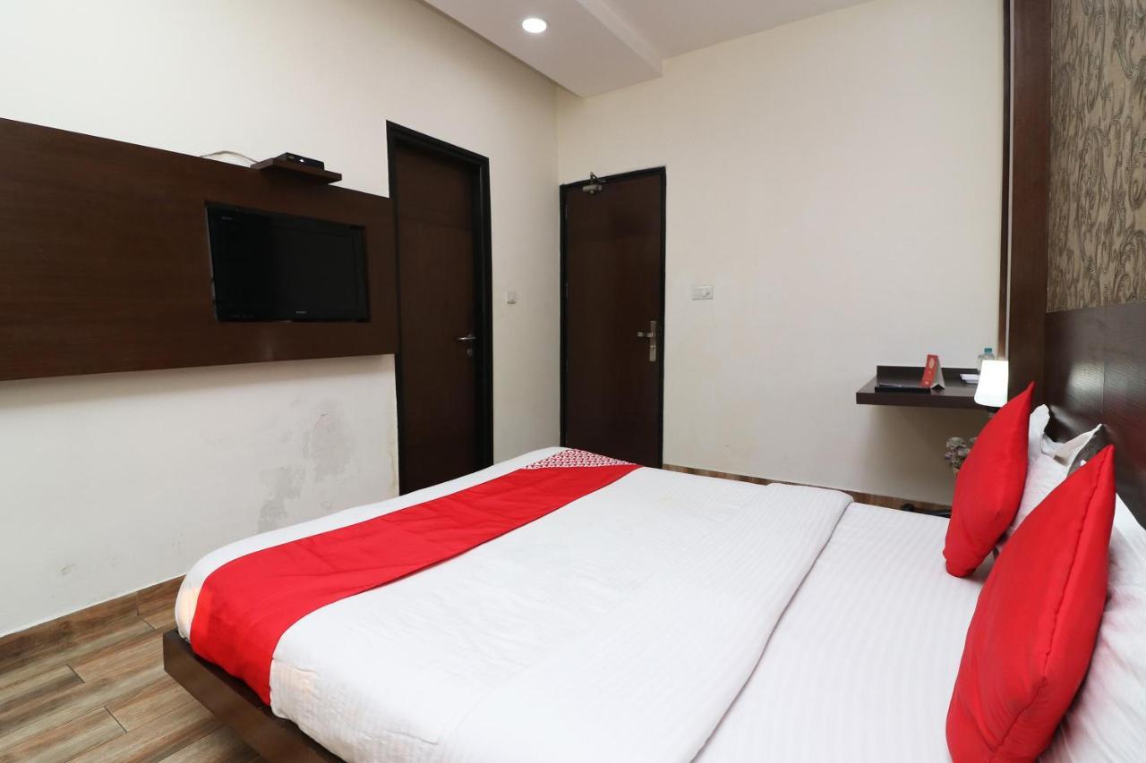 Oyo 18753 Hotel Glance Inn New Delhi Exterior foto