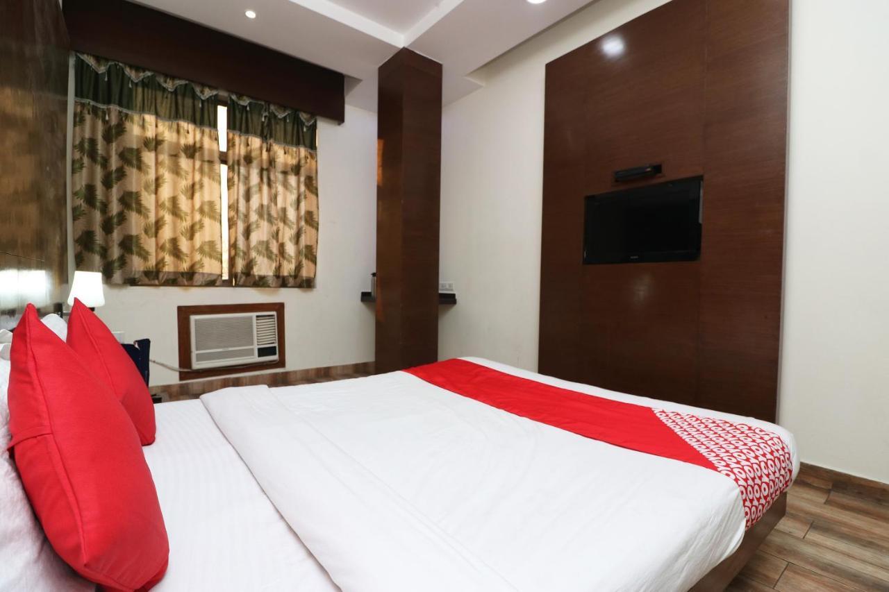 Oyo 18753 Hotel Glance Inn New Delhi Exterior foto