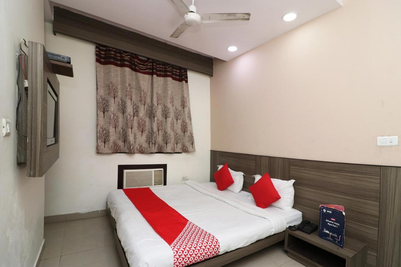 Oyo 18753 Hotel Glance Inn New Delhi Exterior foto