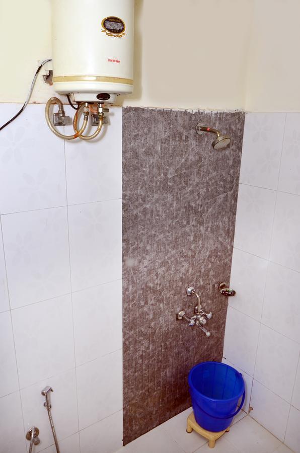 Oyo 18753 Hotel Glance Inn New Delhi Exterior foto