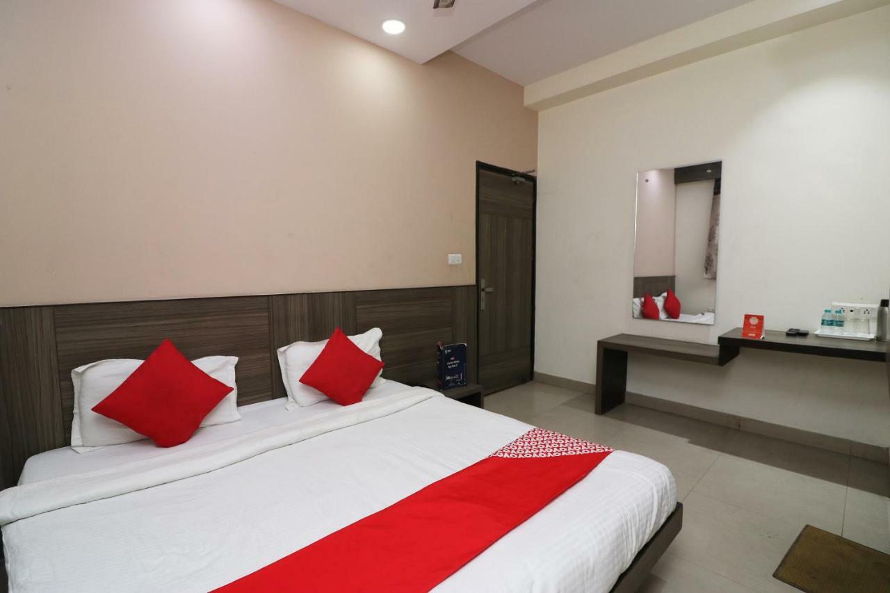 Oyo 18753 Hotel Glance Inn New Delhi Exterior foto
